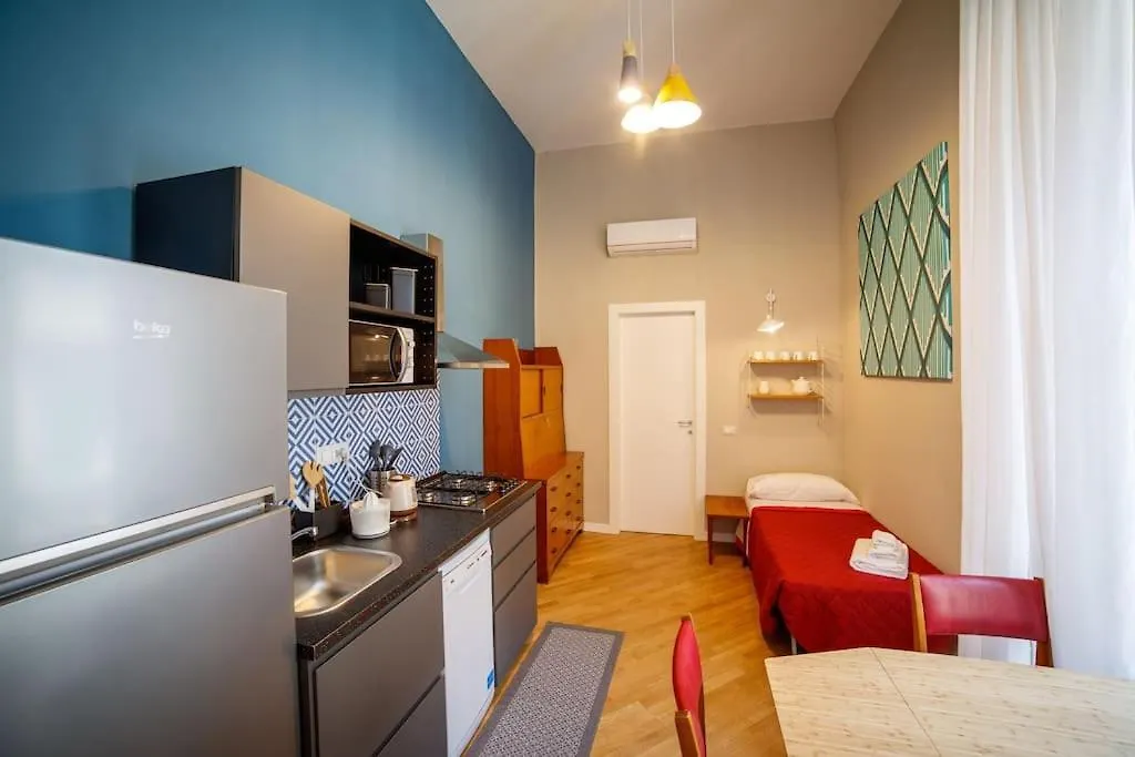 Bellini Design Complete Apartment Three Bd With Three Bath By HouseinNeapel Italien
